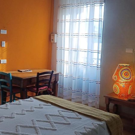 Namaste Apartment Fiumelatte Βαρένα Εξωτερικό φωτογραφία