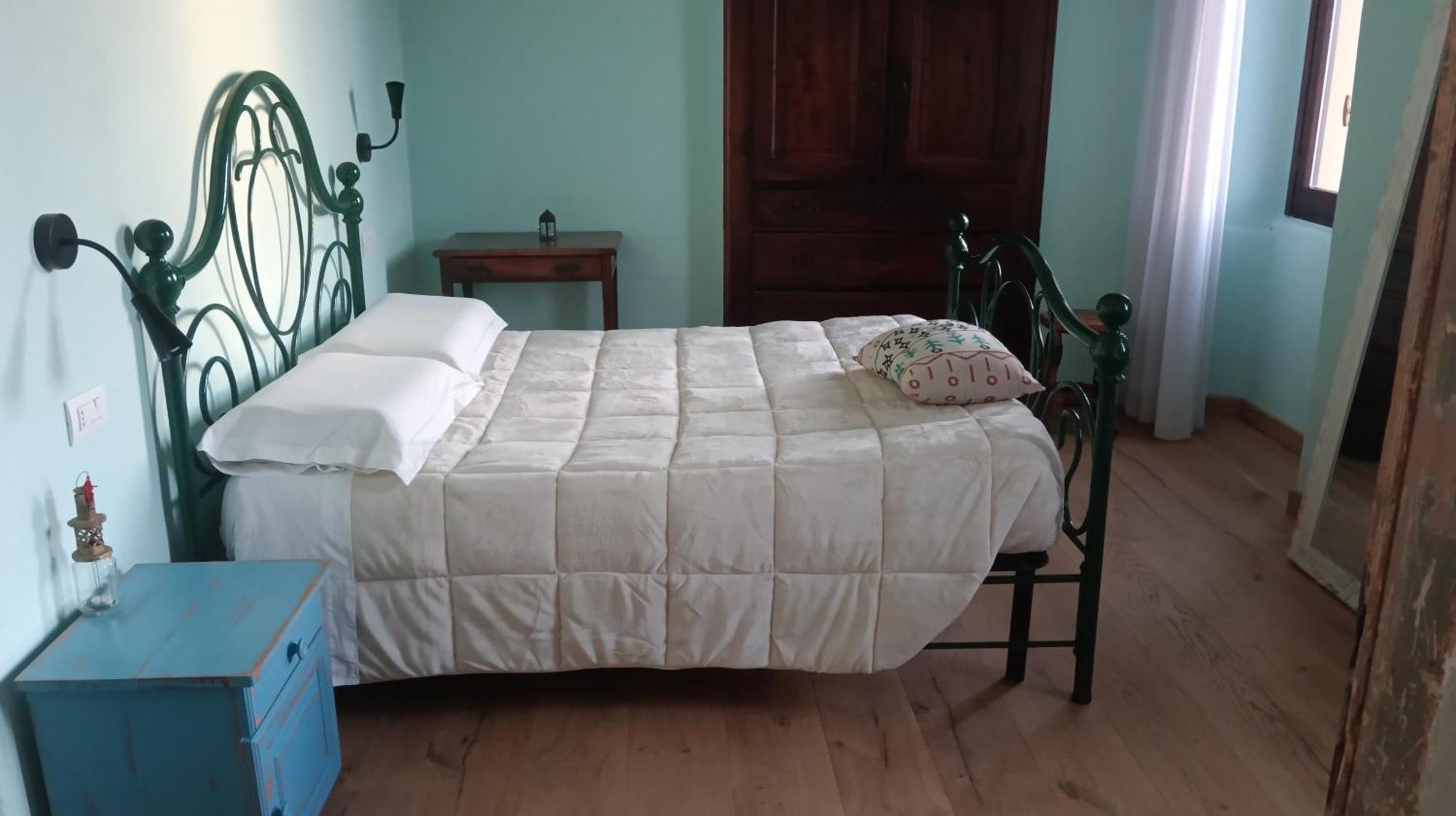 Namaste Apartment Fiumelatte Βαρένα Εξωτερικό φωτογραφία